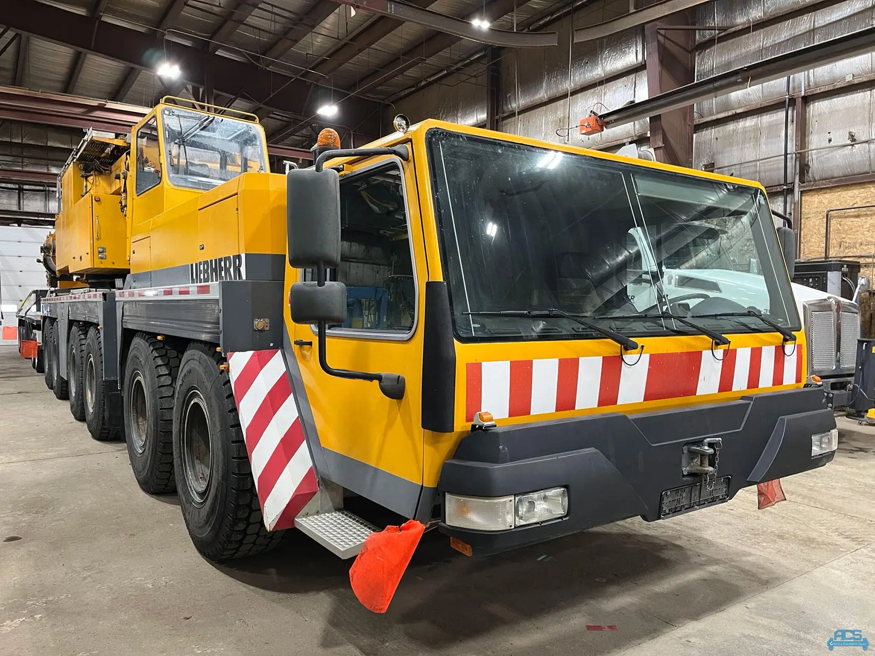 LIEBHERR LTM1300-6.1 for sale